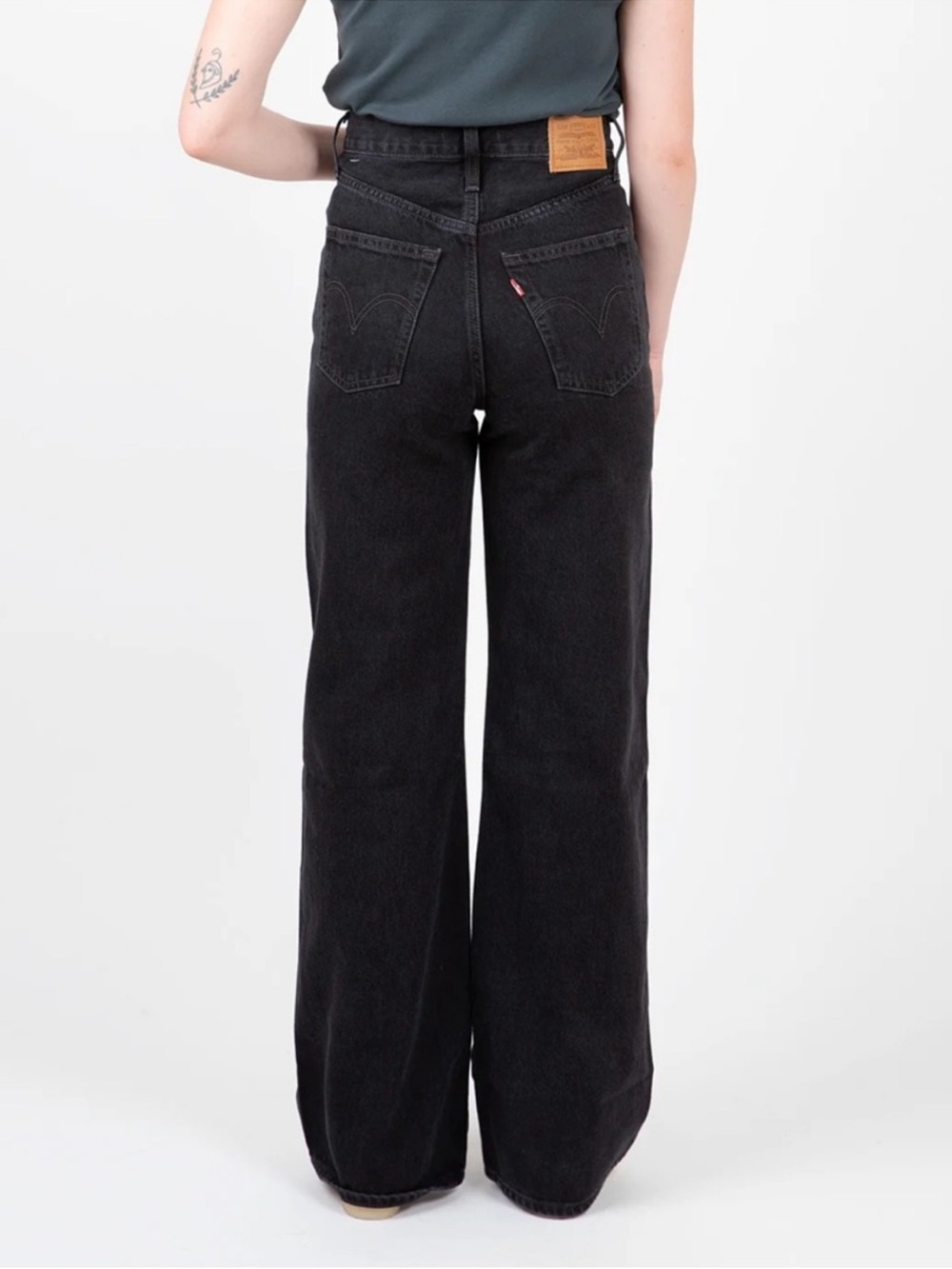 Levi’s RIBCAGE WIDE LEG JEANS - Size 26 black grey charcoal - Picture 2 of 12